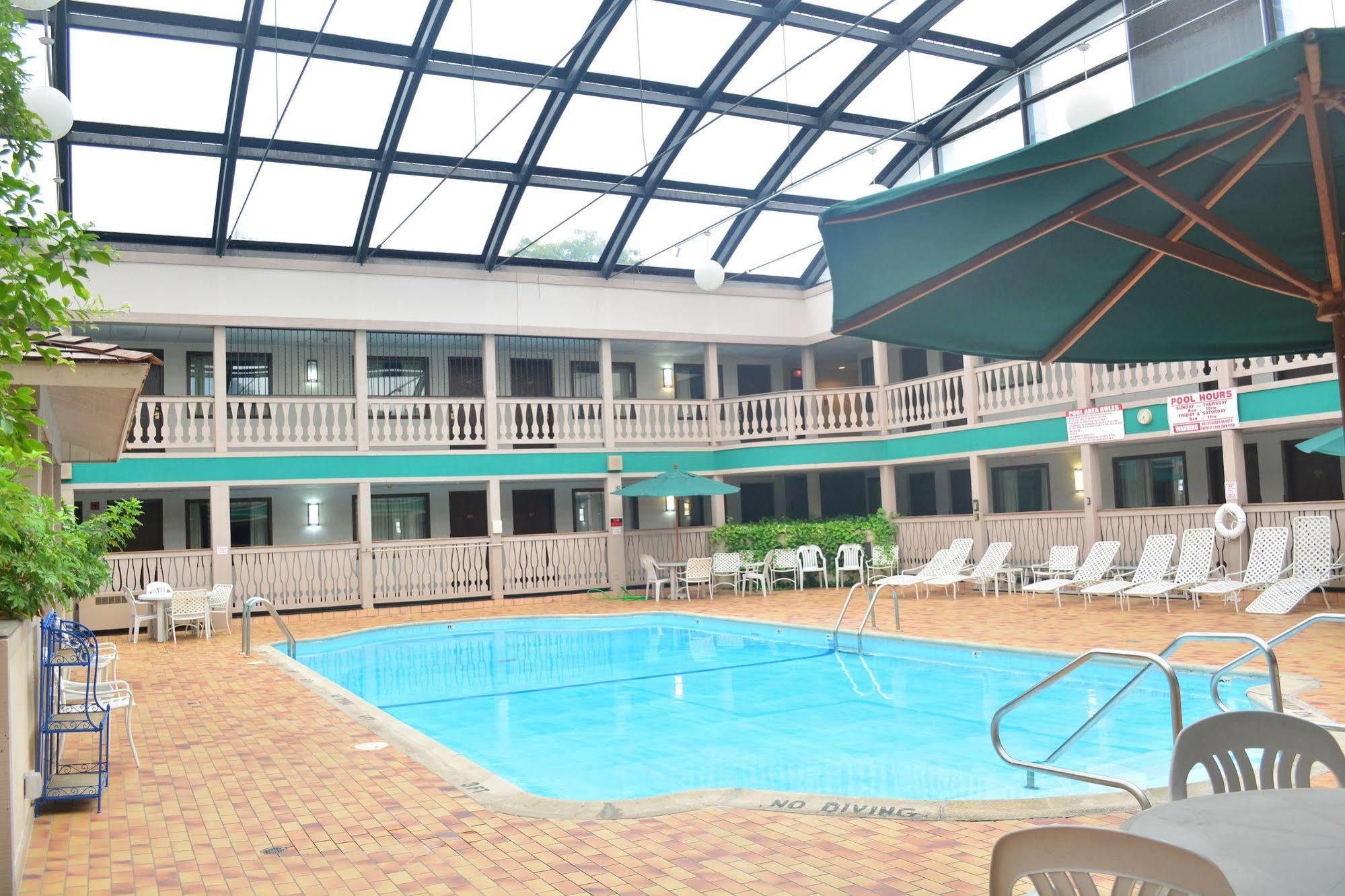 Elk Grove Hotel Elk Grove Village Esterno foto